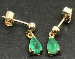 9ct gold emerald gemstone pear shape drop earrings