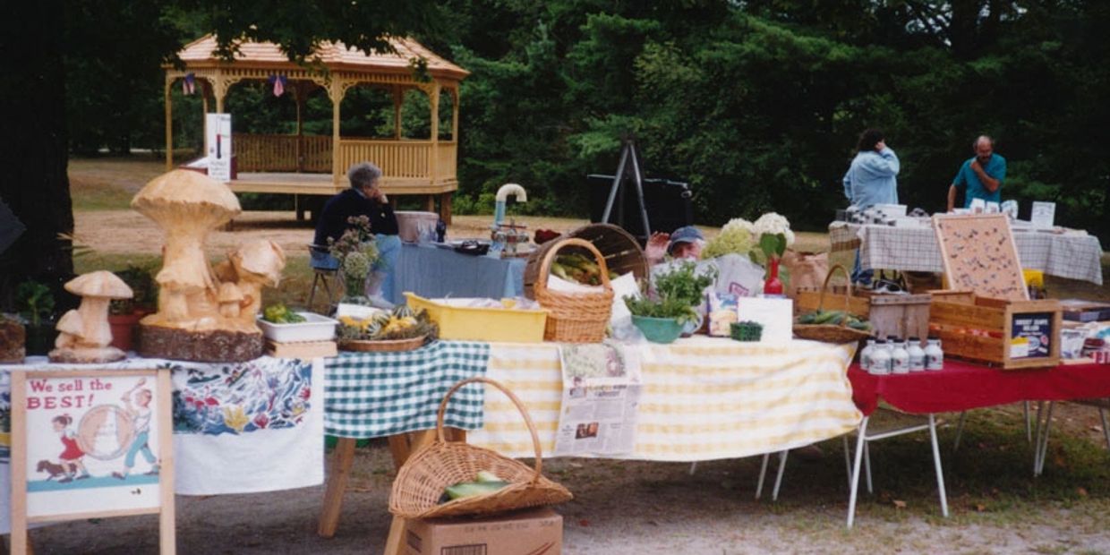 First farmers market 2001.
