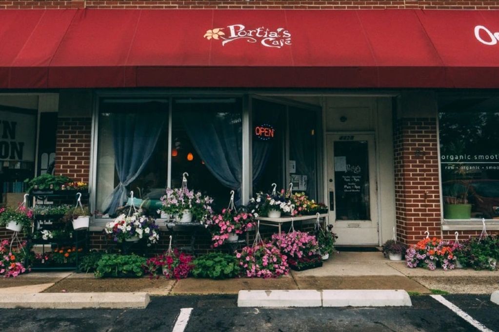 Prortia's Cafe Storfront image