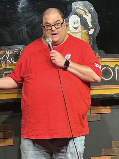 Matt Bresnan comedian, Laughs With Matt, St. Louis comedian, St. Louis stand-up comedian, Midwest co