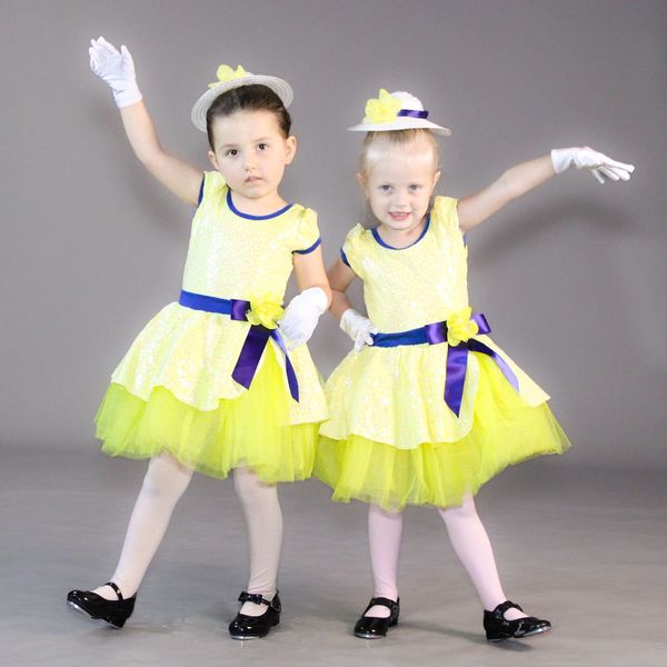 Kids Tapping, Clogging & Doing Musical Theatre