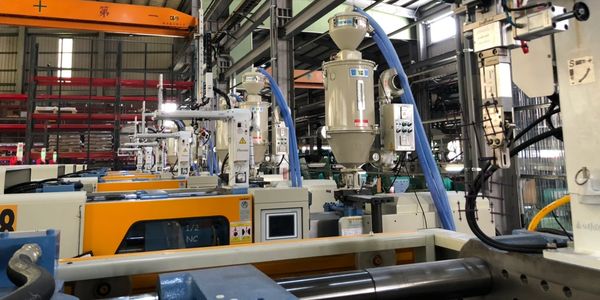 塑膠射出機, Plastic injection machine