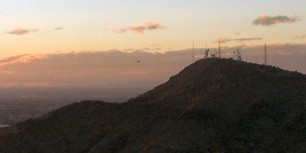 Y.Q. Hypnotherapy soothing image of a mountain
