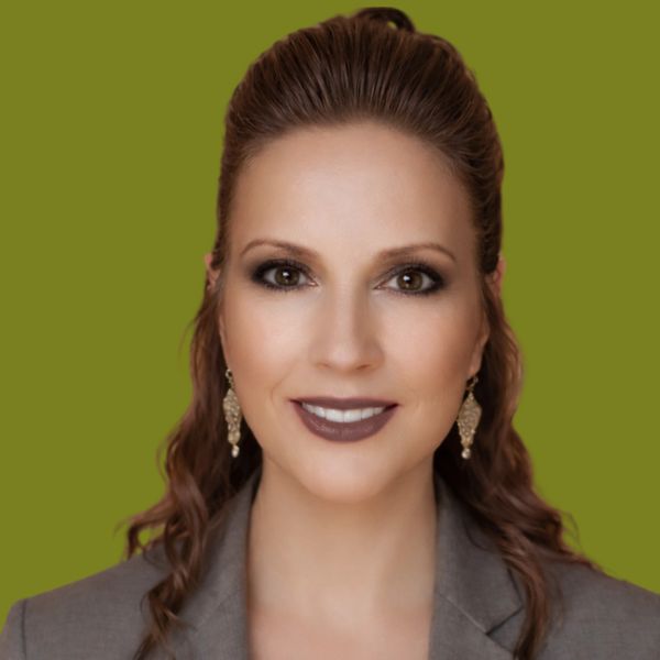 Headshot of Lynne Zerance, CPRW, NCOPE