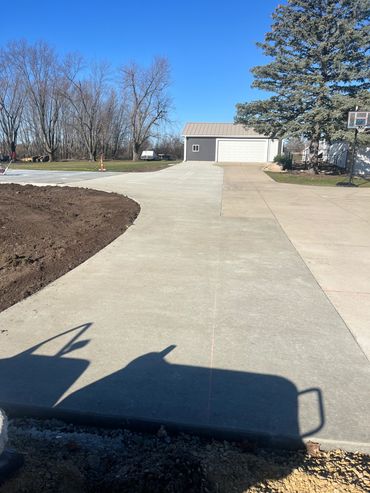 Concrete Driveway, Concrete Contractors, Residential and Commercial Concrete Contractors.