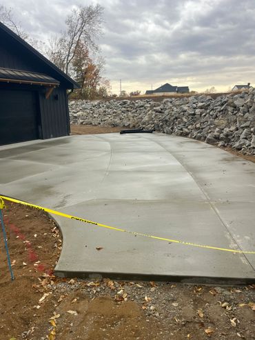 Residential Concrete Contractors, Residential Concrete Driveway, Residential Concrete Patios.