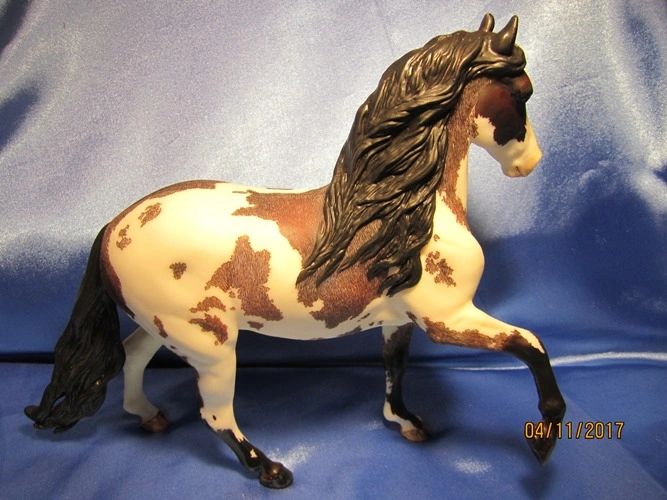 Walkabout Farm Breyer Model Horses