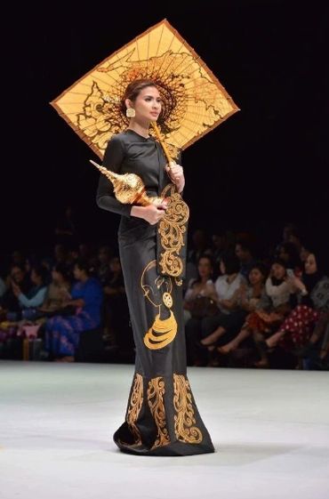 WORLD FASHION EXHIBITION MAY MYAT WASO COUTURE MYANMAR