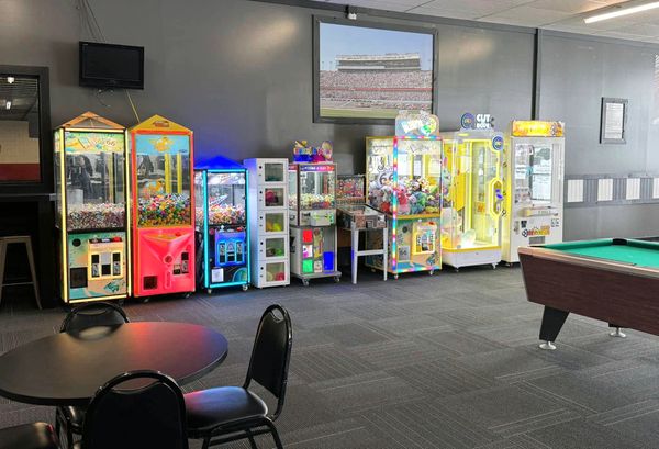 Discover a modern, lively atmosphere and top-tier amenities enhance every race, creating memories!