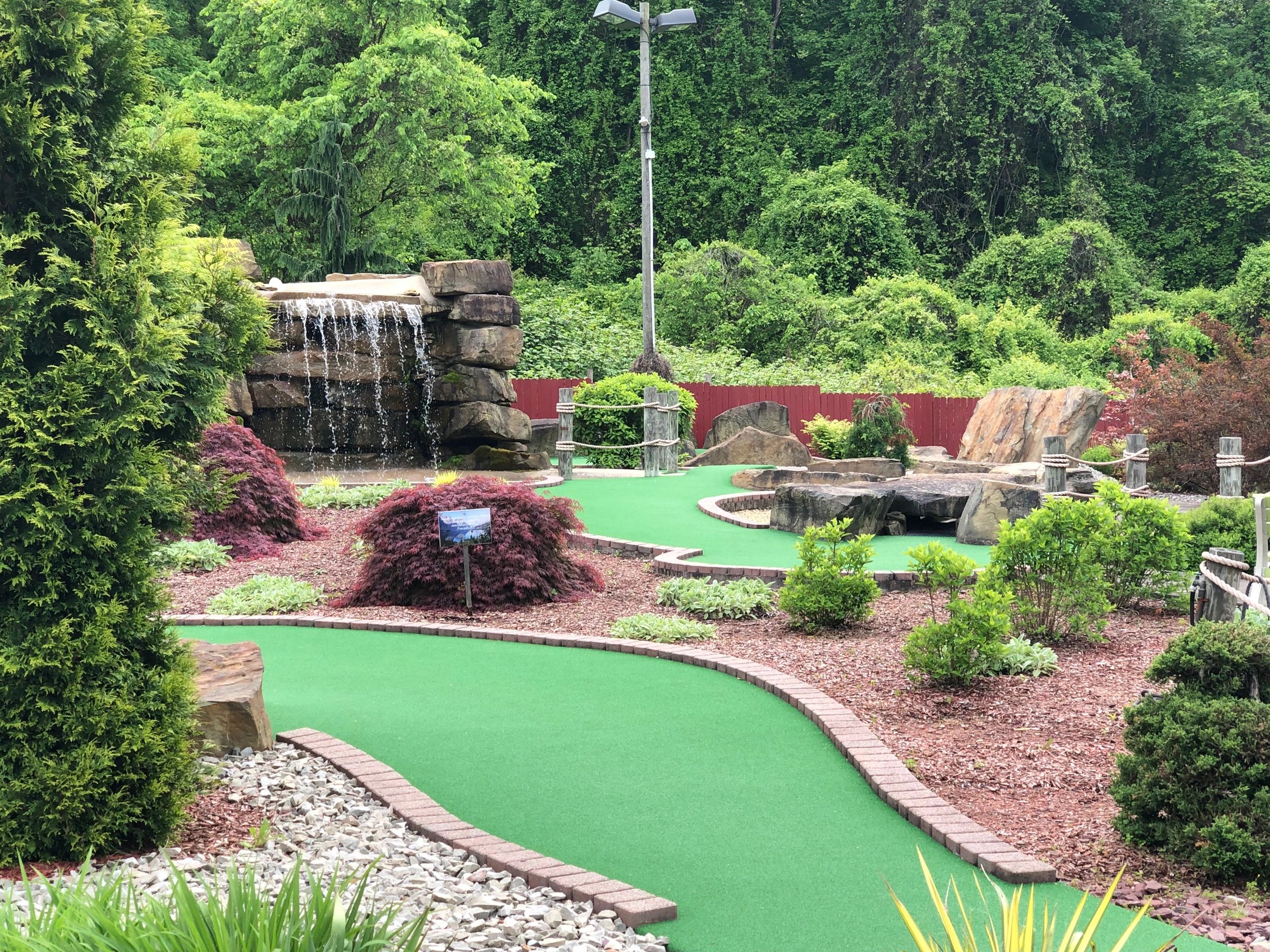 Family Funscape - Mini Golf, Fun