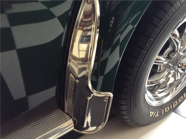stone guard on green back fender