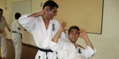 self-defence application with karate Okinawa Naha-Te and karate Kyokushin