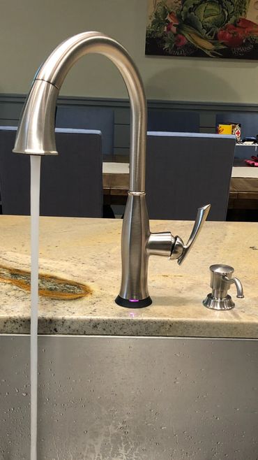 Kitchen faucet replacement, faucet repair, faucet leaking,  plumbers near me, plumber New Braunfels 