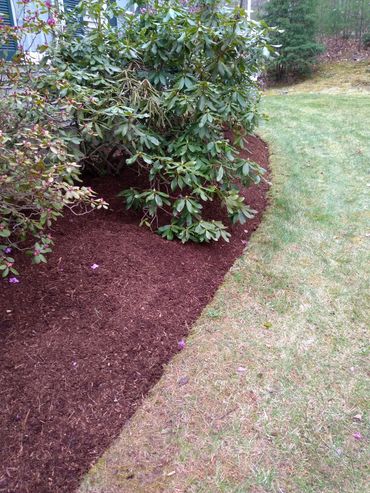 Bark mulch services in Bedford, NH