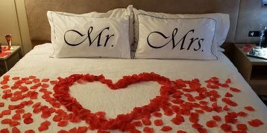 Honeymoon, Honeymooners, wedding night, wedding concierge, romance concierge, Mr. & Mrs.