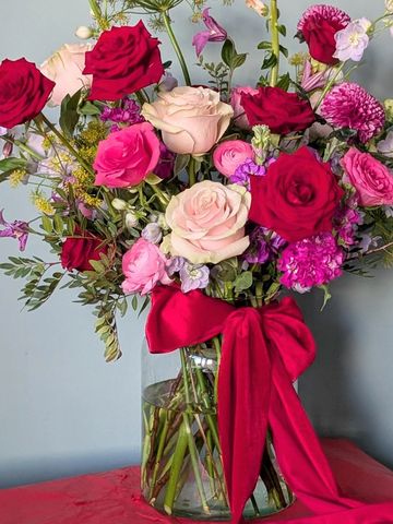 Red rose bouquet delivery Verwood, Valentine Bouquet delivered Dorset