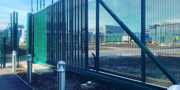 security gates, commercial gate systems, electric site gates, gate installations in Gloucestershire