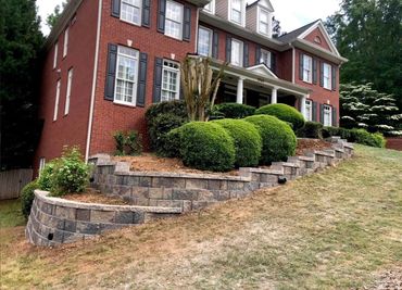 Custom retaining wall