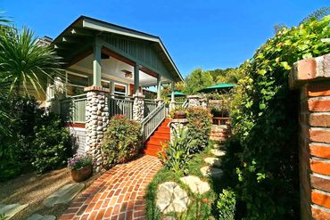 Craftsman Style home - Shrubs, Tree, flowers, beds, planter boxes.