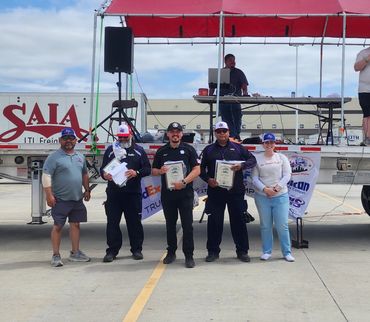 4-Axle
1st Place Miguel Villanueva with Old Dominion Freight (middle)
2nd Place Fancisco Leyva wi