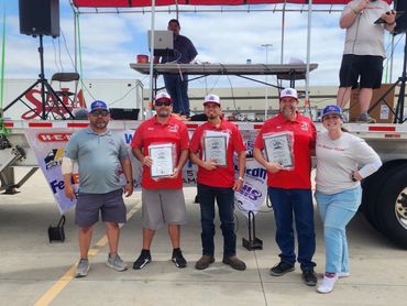 Tanker Class
1st Place Randy Gamez with H-E-B (left)
2nd Place Neil Robertson with H-E-B (right)
3r