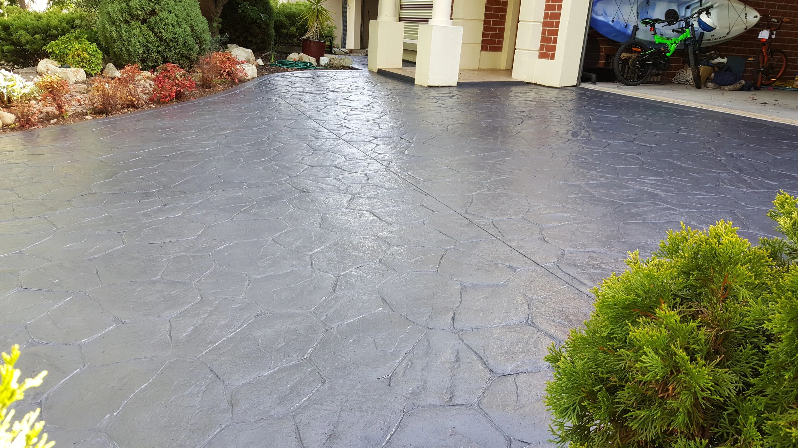 Re coloured Driveway with Proseal