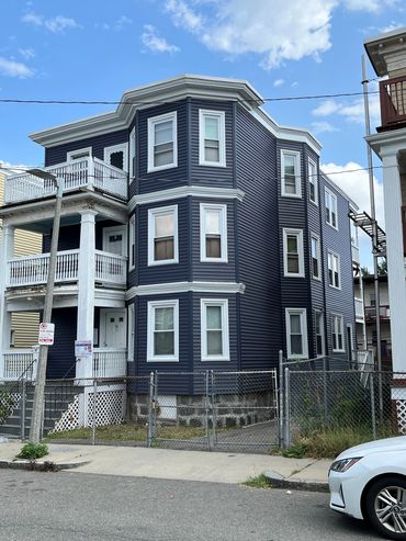 siding and porch project in Dorchester, MA