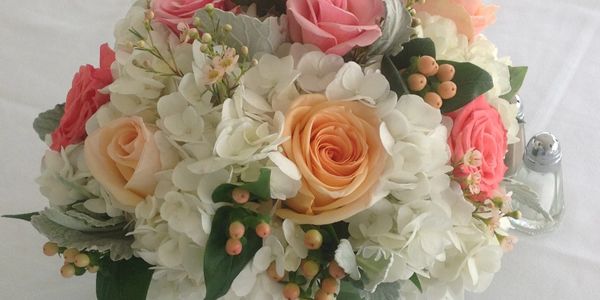 Flowers by Anna, custom floral arrangements, custom wedding flowers