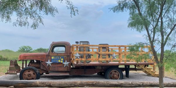 star gazing moon lit sky dreams relax  southwest oklahoma lazy buffalo cabins cache medicine park