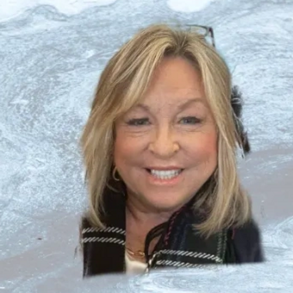 Lisa Semans licensed Title Agent