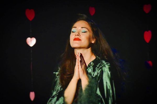 Annie-Sage Whitehurst as Kitten Solloway - The Players Theater 2022 ©Pedro Lee