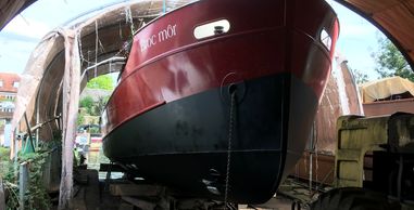 Hull restoration and blacking.