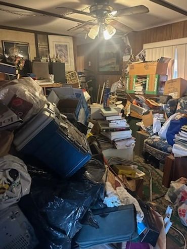 High Desert Cleanouts specialize in hoarding Cleanouts! Serving the entire High Desert region!