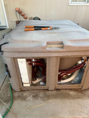 High Desert Cleanouts offers the best Price on Jacuzzi removal!