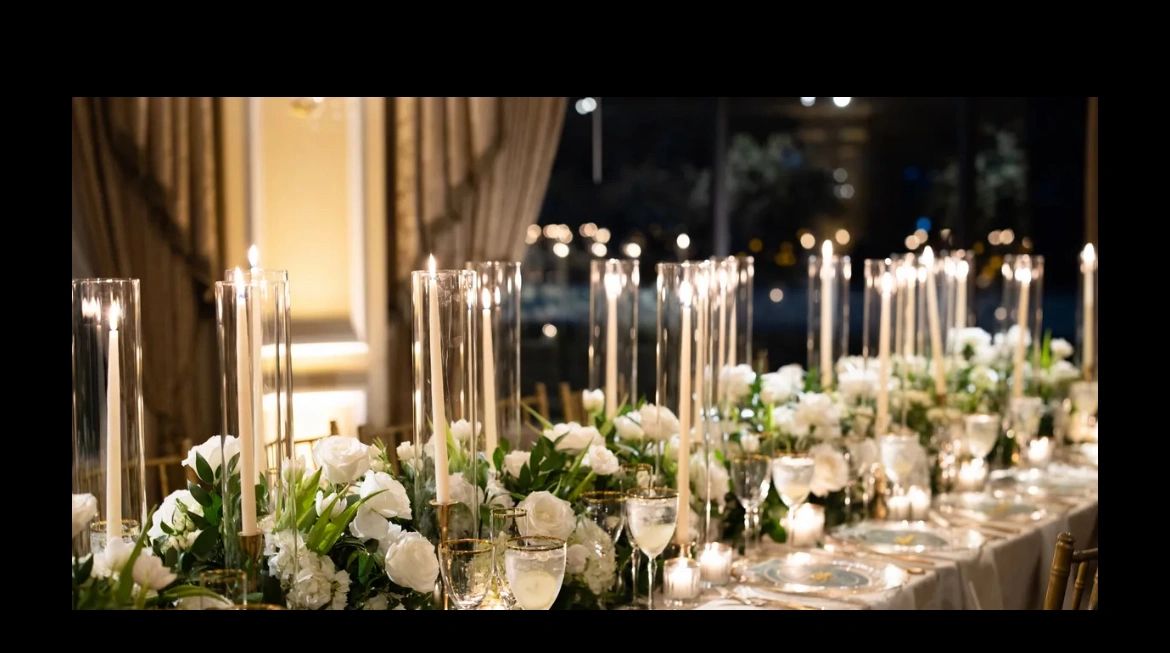 Elegant dining table with white flowers