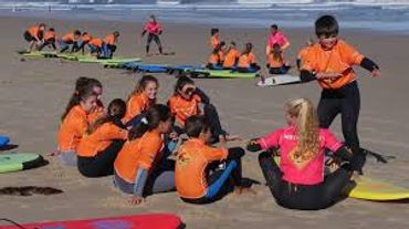 Clases de surf para niños en Cantabria