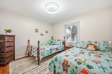 Double-bedded room, kid themed!