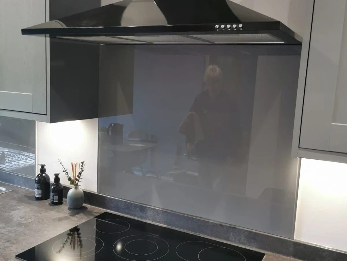 how a back-painted splashback might be the better alternative to clear glass in your kitchen