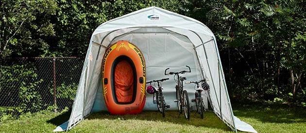 Abri harnois xr810, abris utilitaire 8x10 avec articles d'été rangé