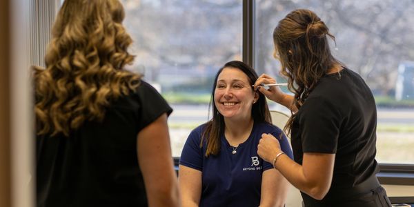Facial Neuromodulator Injections