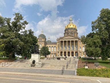 Iowa Legislature Tracker for Senator, Representative, and proposed legislation