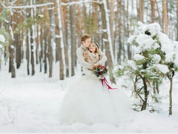 Romantic Winter Mountain Wedding in the Snow by Marry Me In Colorado