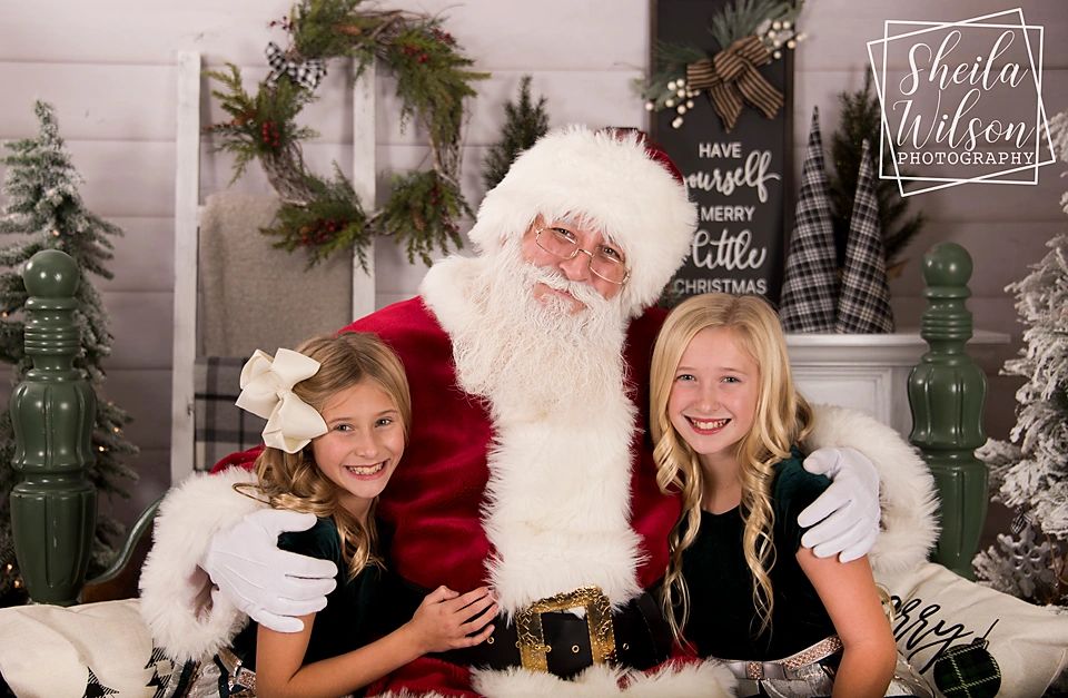 Christmas Santa Mini Session Santa Photos near Nashville TN Photos with Santa Claus Lebanon TN Santa