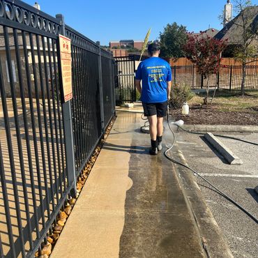 Professional HOA pressure washing services in San Antonio, Texas. Surface cleaning sidewalks.