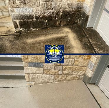 Professional house washing and pressure washing services in San Antonio, Texas. Soft washing homes.