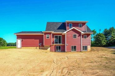 Back image of the two story home the Brandi Marie.