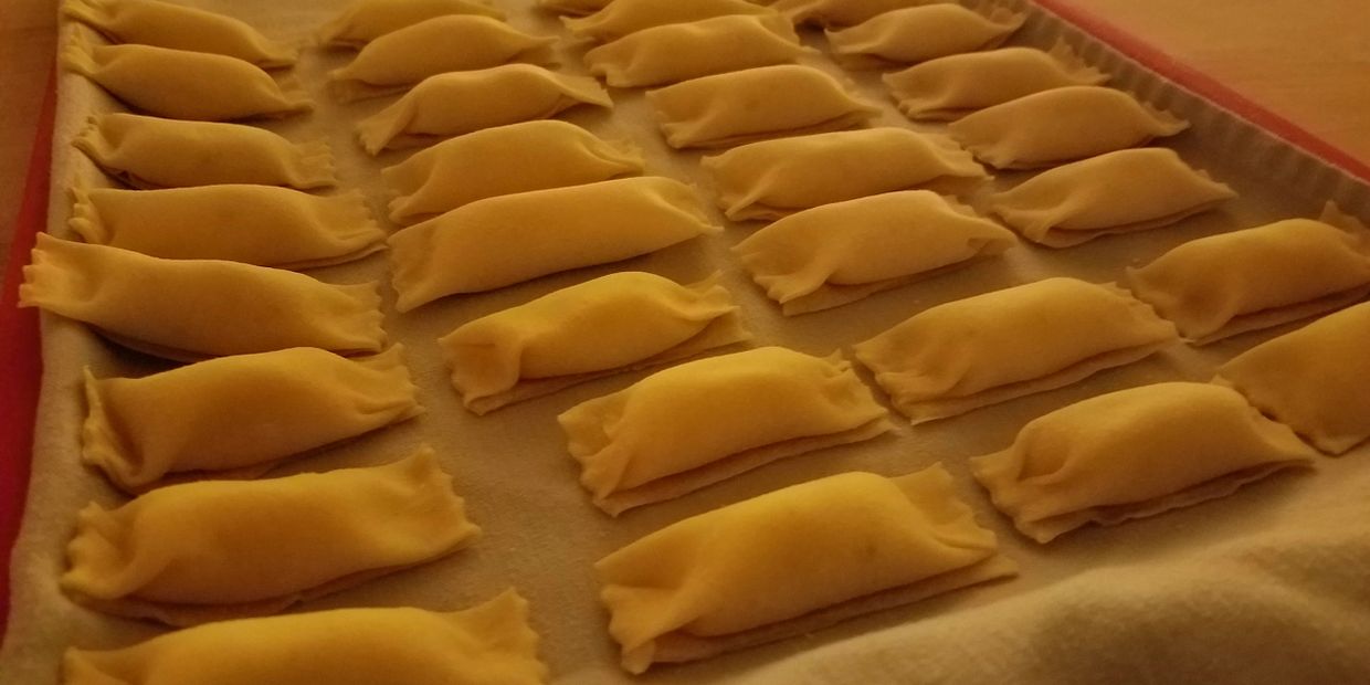 Handmade pasta: Piemontese agnolotti del plin