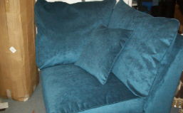 Wedge section with cushions
