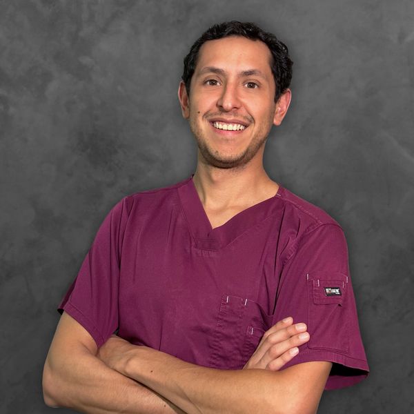 Dr Antonio Cienfuegos. Radiología Intervencionista.