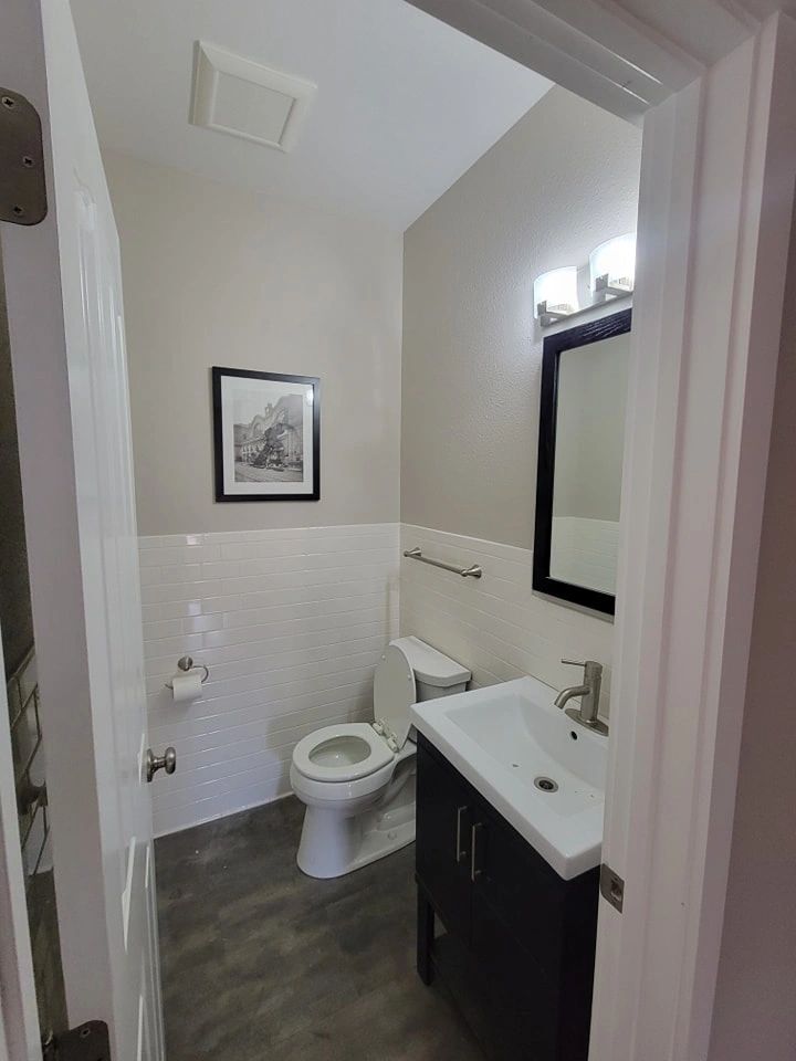 Bathroom Price Painting & Custom Design painted